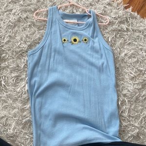 blue long tank tee with flowers